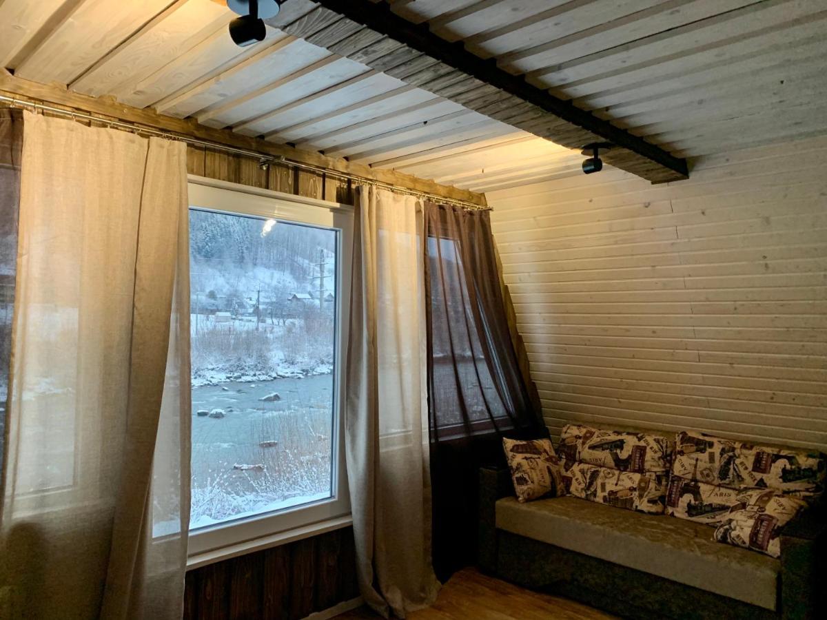 Vip-Domyk Rachiv Buitenkant foto